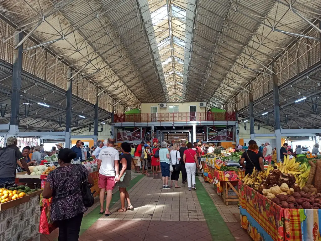 marché de Fort de France - où manger en Martinique - restaurants